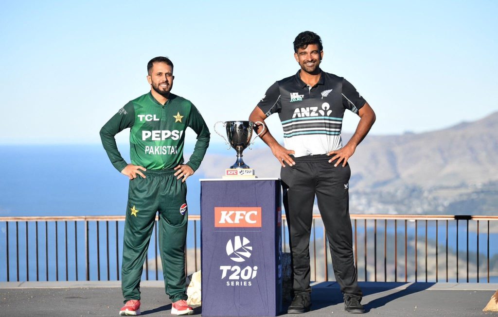 PAK vs NZ T20 ODI Series 2025 Match Prediction Who Will Lose